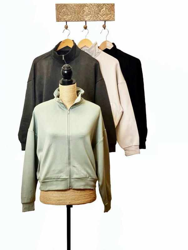 Sudadera de cuello subido y cierre con cremallera