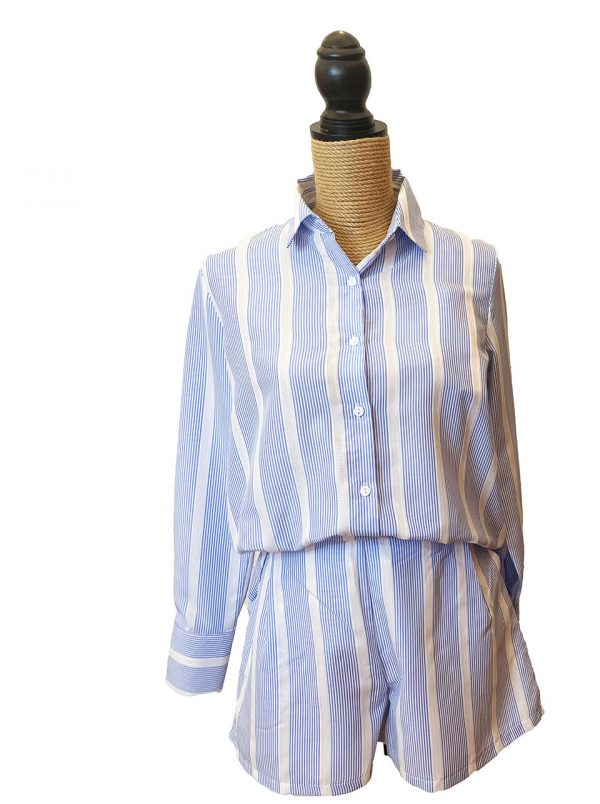 Camisa azul cielo rayas