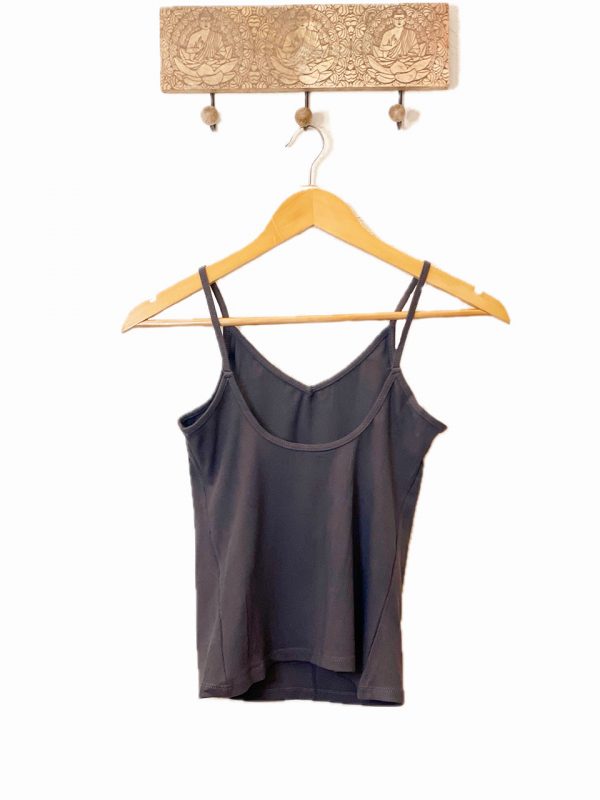 Camiseta de tirante fino y escote de pico - Imagen 8