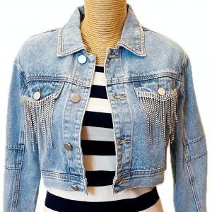 Cazadora denim con diseño crop