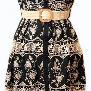Vestido largo negro botonado con estampado de puntilla color crudo