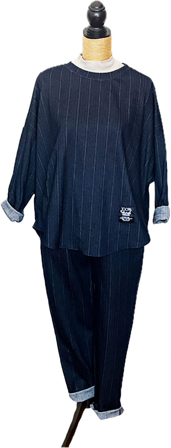 Camiseta / jersey fino azul marino con rayas discretas - Imagen 5