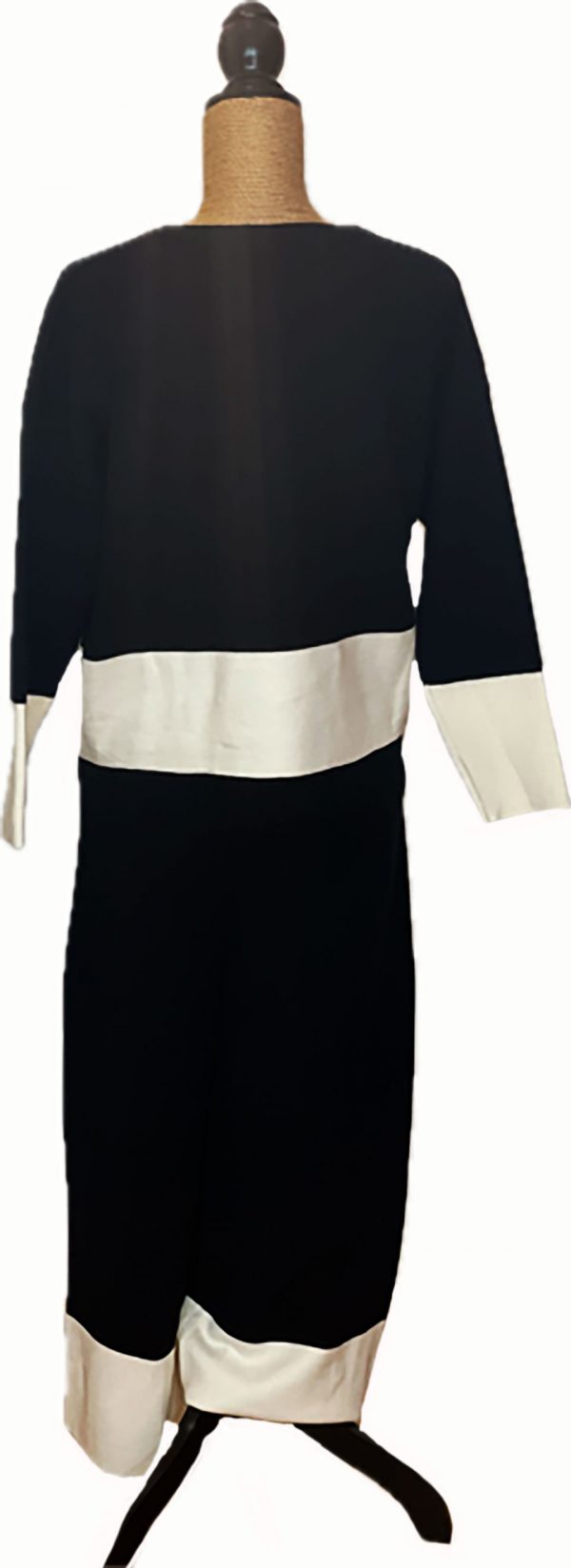 Conjunto jersey y pantalón de punto negro con franja blanca - Imagen 3